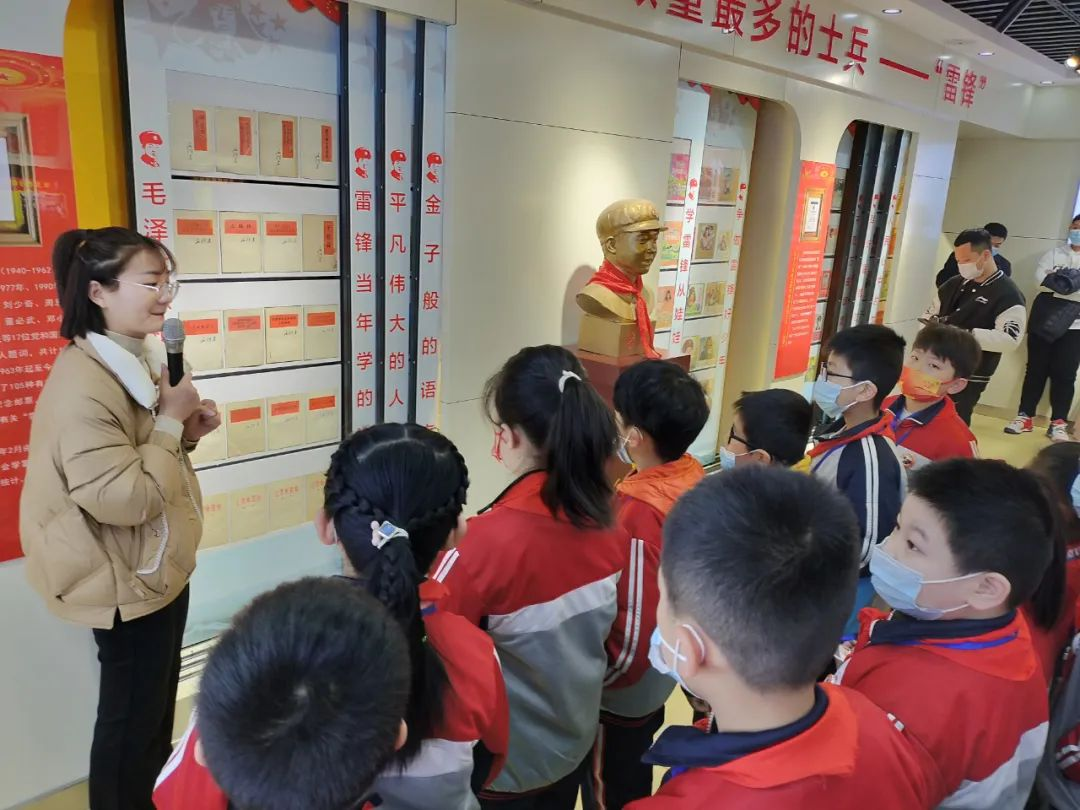 【雷锋在线】弘扬雷锋精神 争做美善少年——汶上县第二实验小学参观